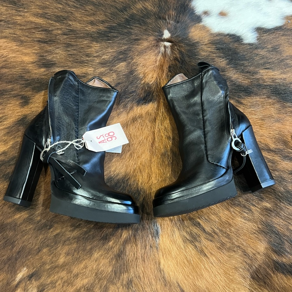 Black Italian Leather AS 98 Vale Platform boots! Size 40